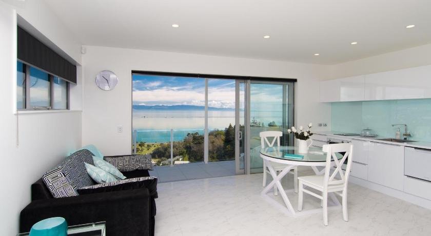 Aqua-Heights Apartment
