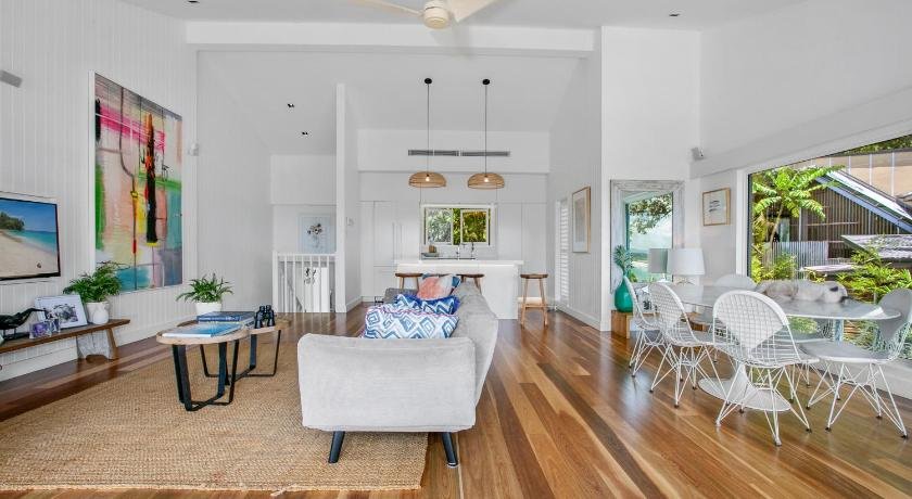 Luxury on the Hill Noosa Heads