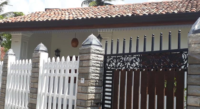 Best Inn Villa Mirissa