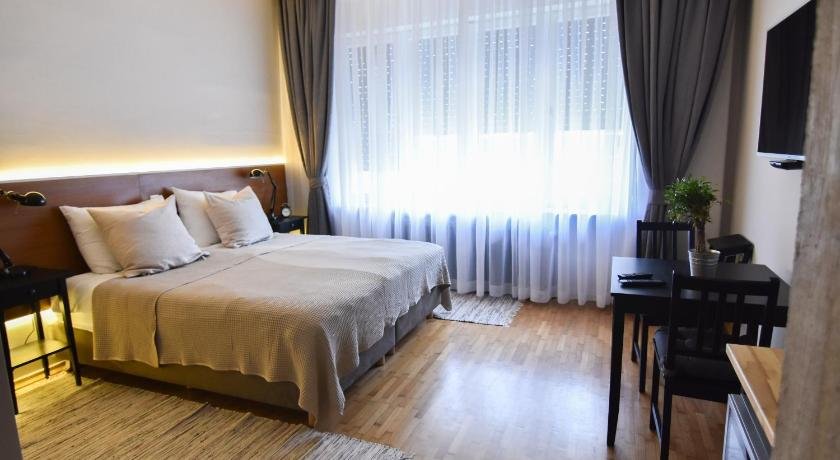 Karlo Main Square Apartments