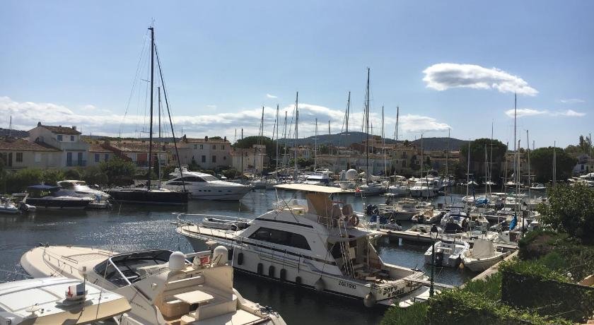 Apartment in Port Grimaud sleeps 4