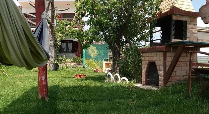 Eleonwra's House