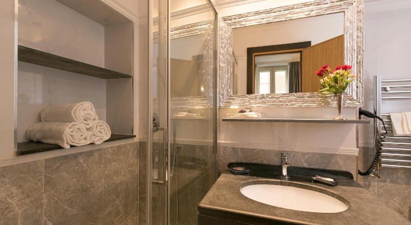 DK Suites