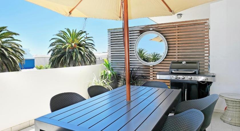 Sea Path Apartment