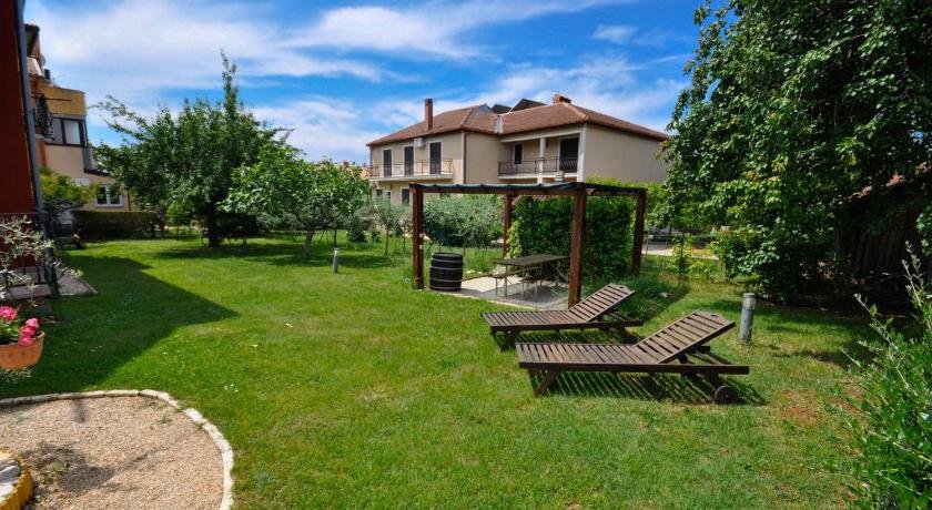 Jurica Apartments