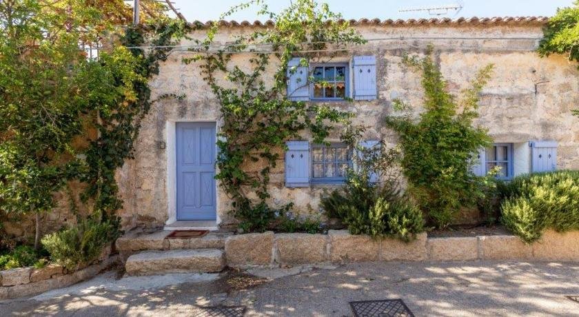 Luxury Cottage a San Pantaleo Casa Il Glicine