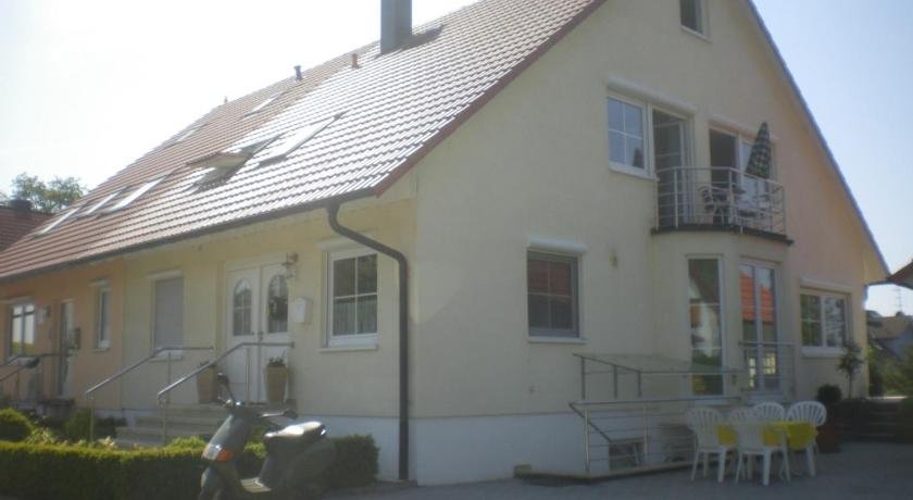 Zwei Ferienwohnungen am Bodensee im Uberlingen zwischen Friedrichshafen Konstanz und Insel Mainau