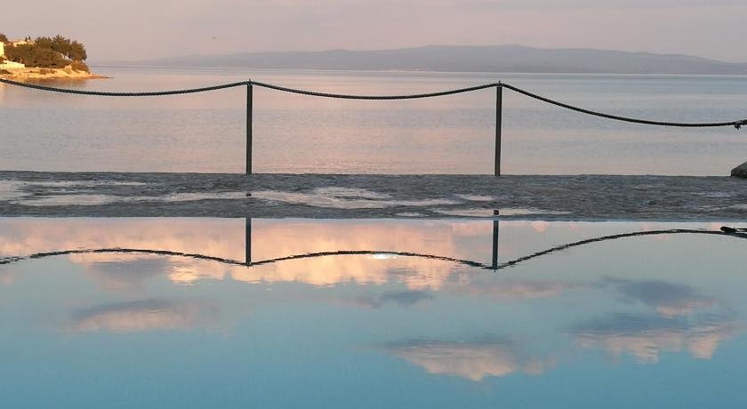 Bella Vista Beach House Spa