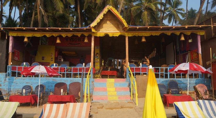 Royal wood Beach Resort