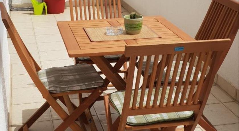 Milos Apartment