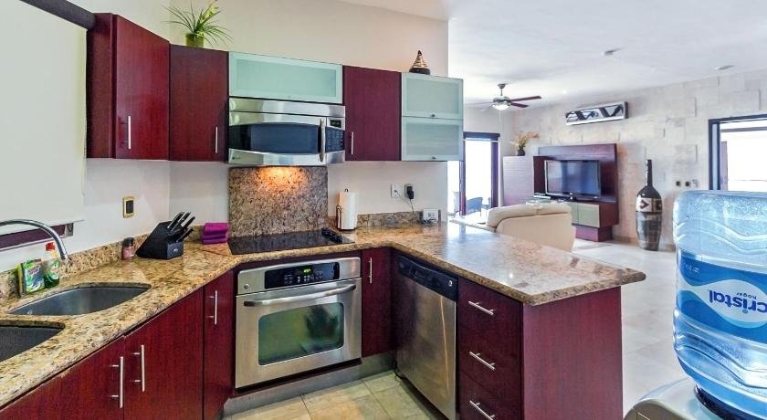 Penthouse Surf 408 - Beachfront Stunning Oceanview - at El Faro condos