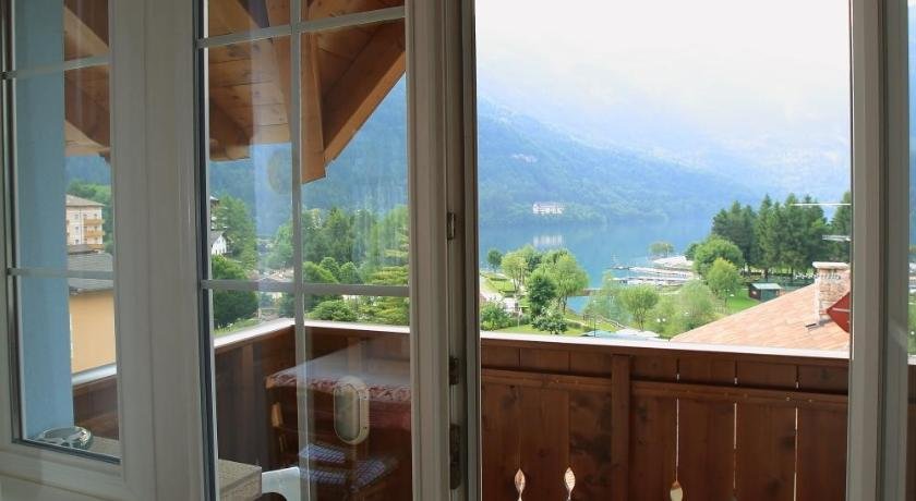 Casa Rubino lake & Dolomites