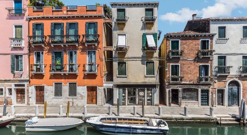 Ca' Canaletto Canal View