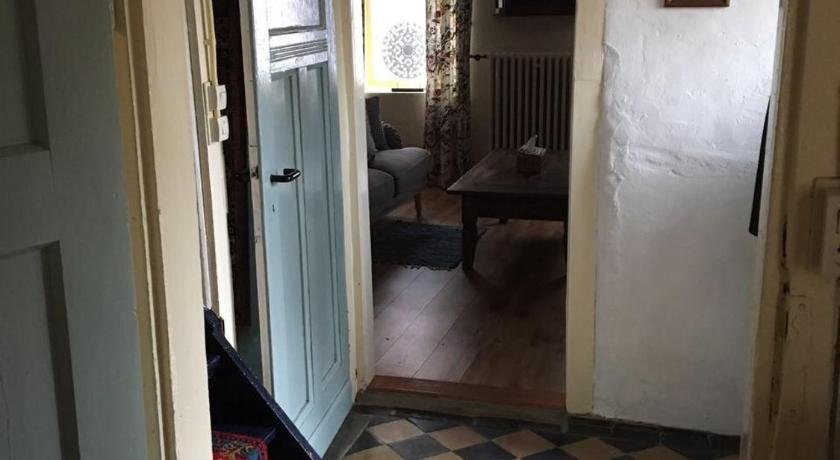 RL Guesthouses