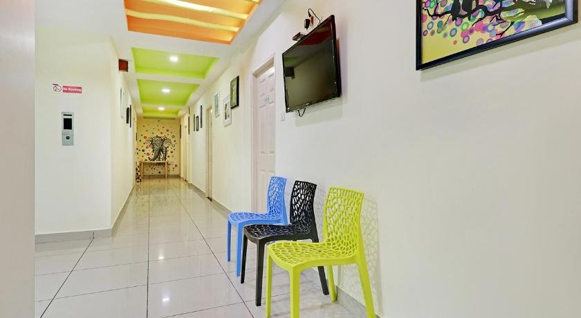 Fabhotel Colors Apartment