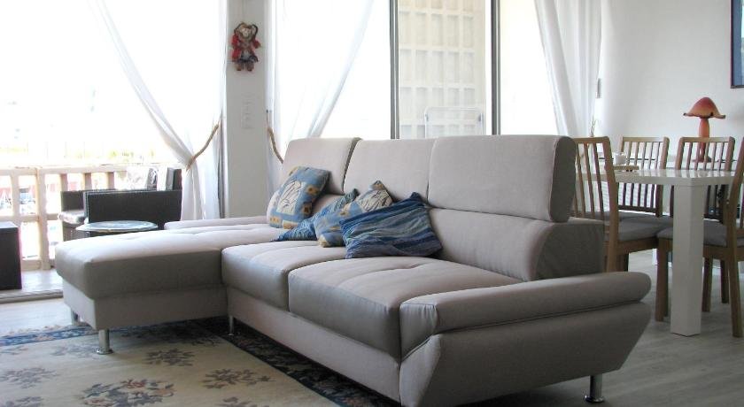 Apartment With one Bedroom in Toulon With Wonderful sea View Furnished Balcony and Wifi - 300 m Fr