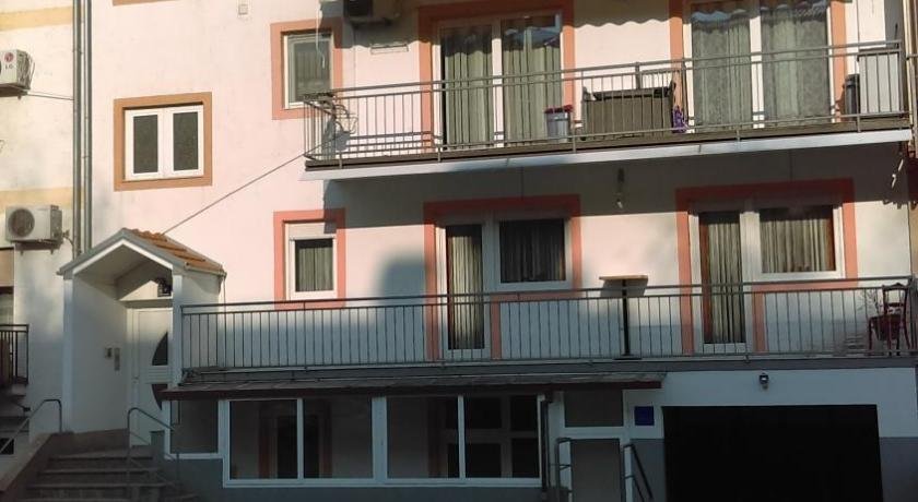 Studio Apartment David