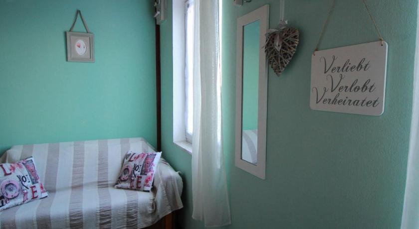 Charming Apartment in Porat on the Seaside