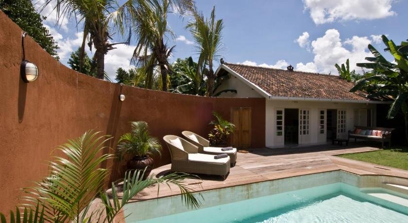Deluxe Central Private Pool Villa Couple - 2 Persons