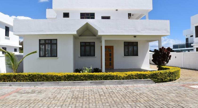 Brighthelm Villas