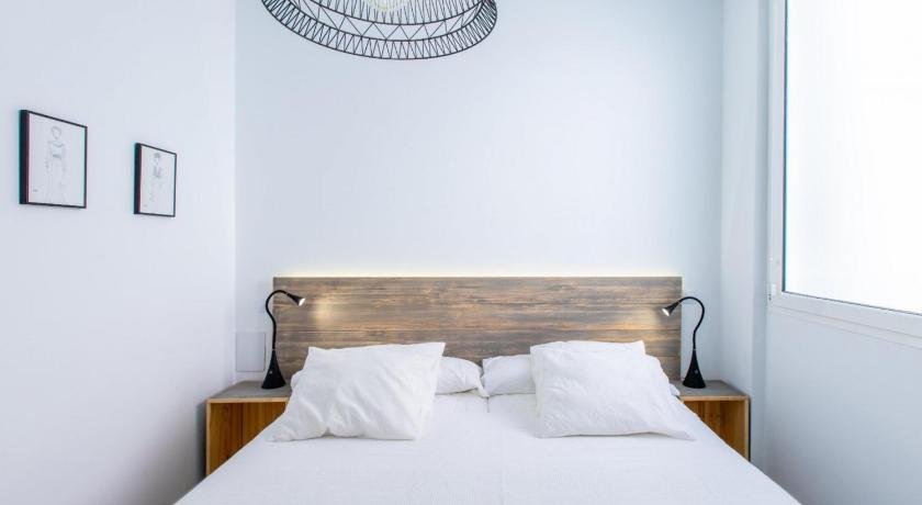 Attic Deluxe - 5beds + A/C + WiFi