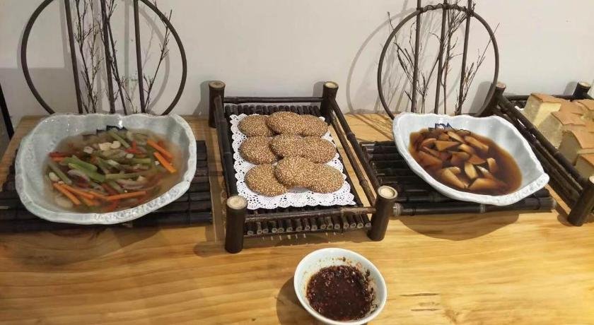 QingJu Hotel Wang Ping Street