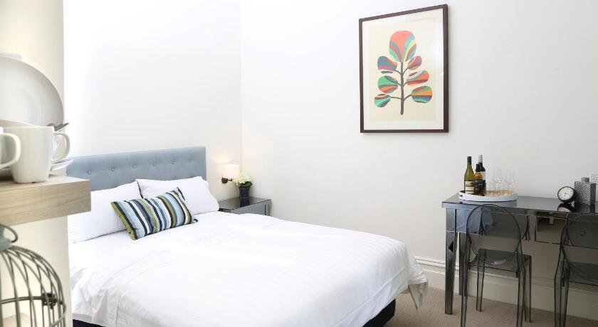 Studio 3 - Saint George Accommodation