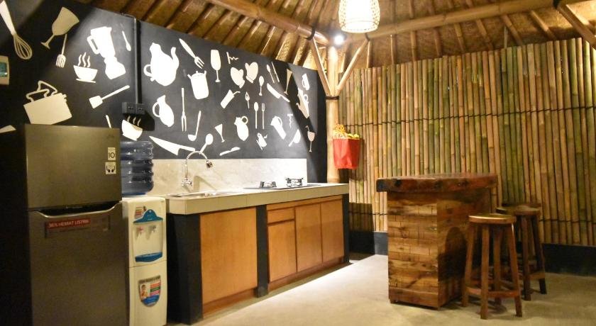 Salty Shakas Bamboo Stay Canggu