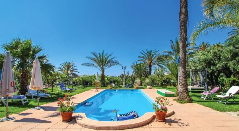 Villa with 6 bedrooms in Alicante with private pool furnished terrace and WiFi 800 m from the beach