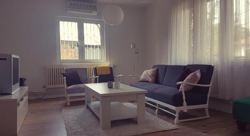 Cosy and chic parking included