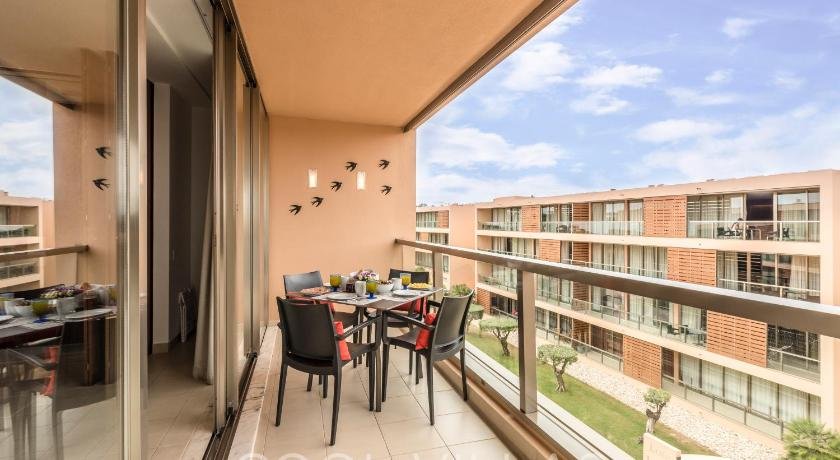 Ocean's Nest - walking distance to beach