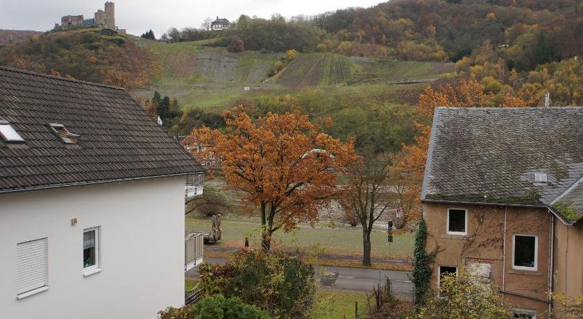 Burgblick Bernkastel-Kues Mosel Wine Region