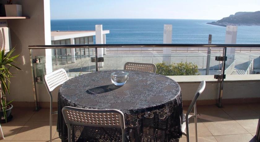Apartment With 2 Bedrooms in Sesimbra With Wonderful sea View Furnished Balcony and Wifi - 200 m F