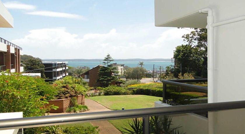 17 'The Commodore' 9-11 Donald Street - Pleasant Unit With Open Plan Living
