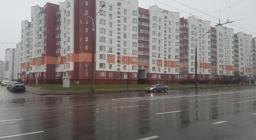 Apartment on metro Mihalova