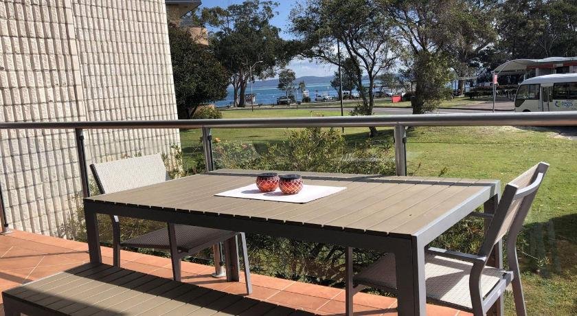 2 'Villa Ellisa' 8-10 Columbia Cl - Beautiful Water Views & Directly Across To Little Beach
