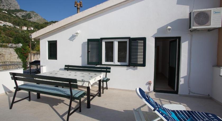 Apartment Lelas