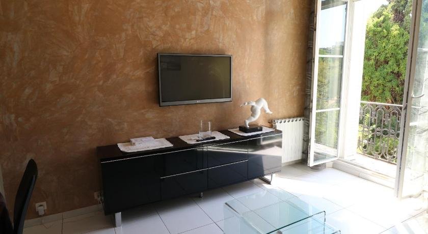Comfort 1 bedroom Canada Carlton 208