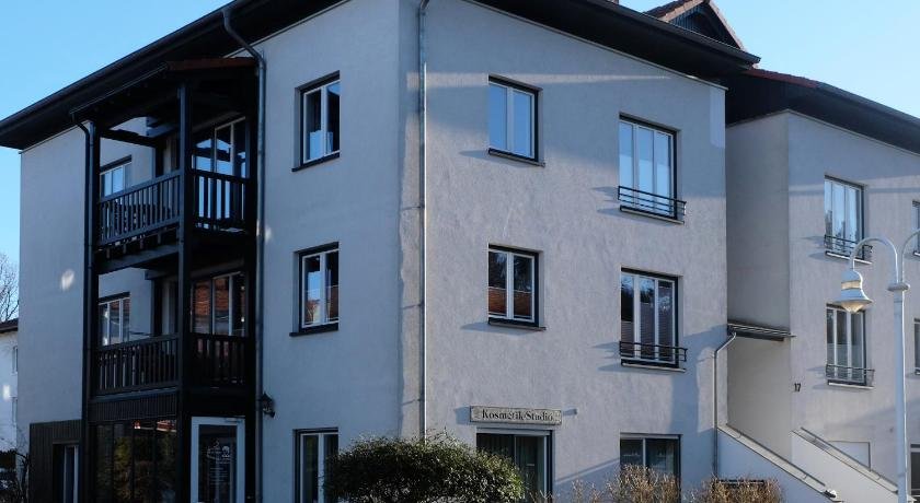 Am Maiglockchenberg 17