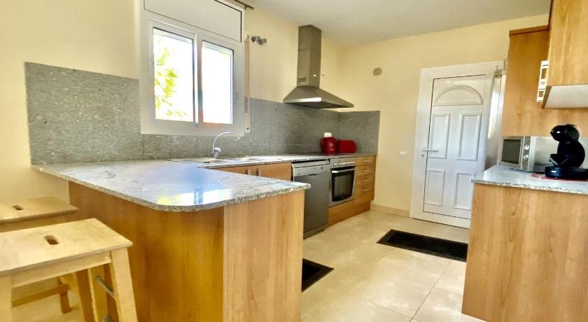 Villa Martina 4 bedroom villa with air conditioning & private swimming pool ideal for families