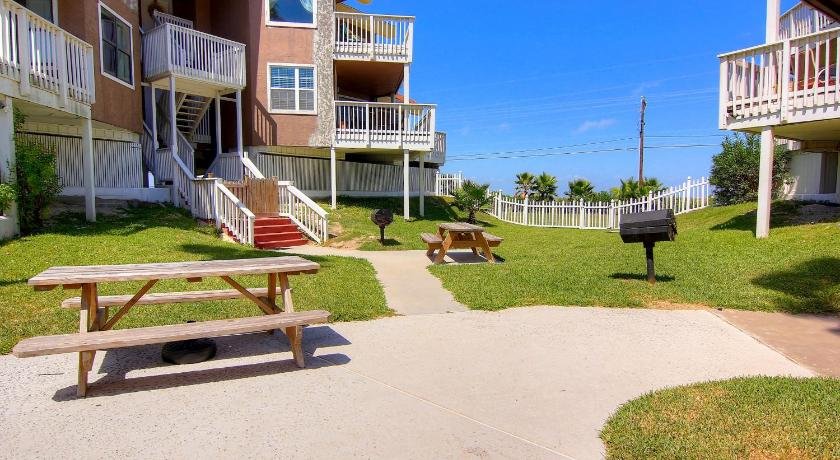 Mustang Island Beach Club 215 Condo