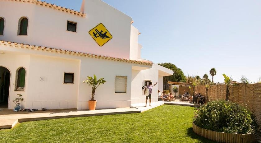 Algarve Surf Hostel - Sagres