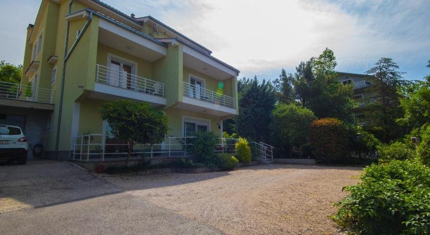 Apartments Claudia Crikvenica