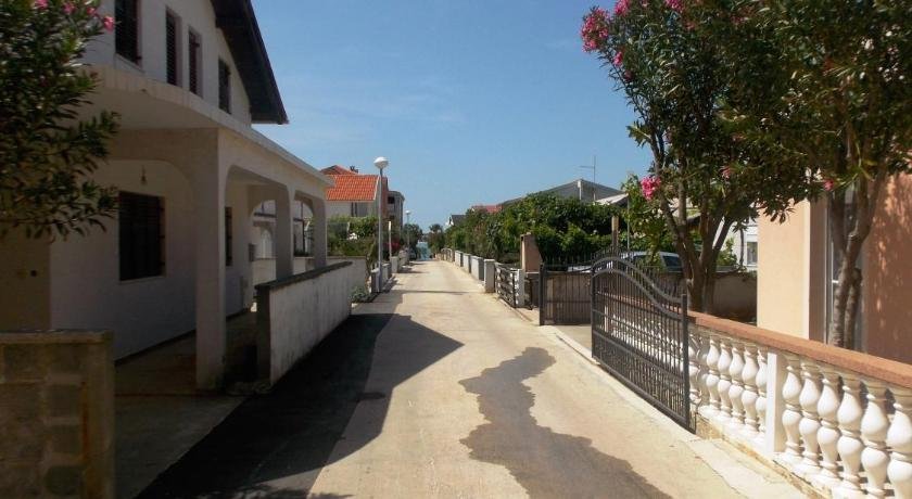 Apartments Lalic Privlaka