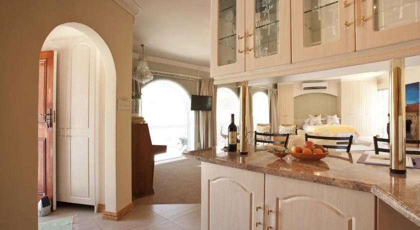 Cest La Vie Wine Route Apartment
