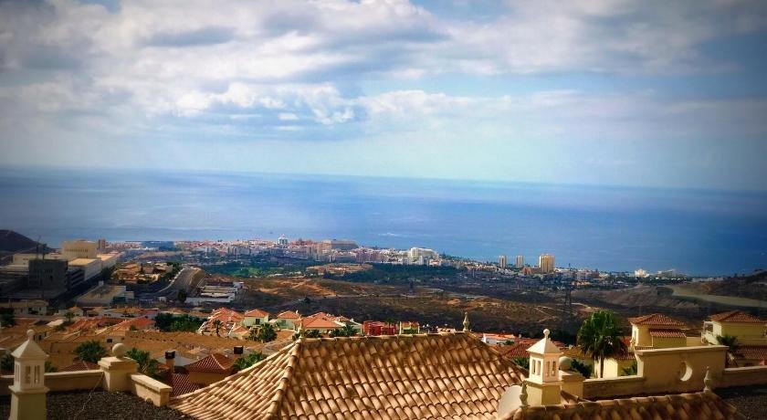 Beautiful Duplex with Ocean view for 8 Persons
