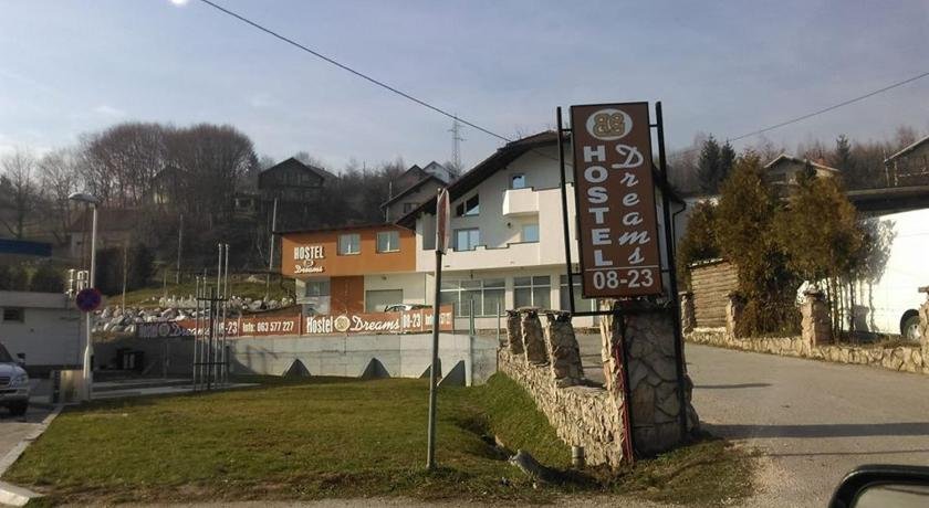 Motel/Hostel Dreams