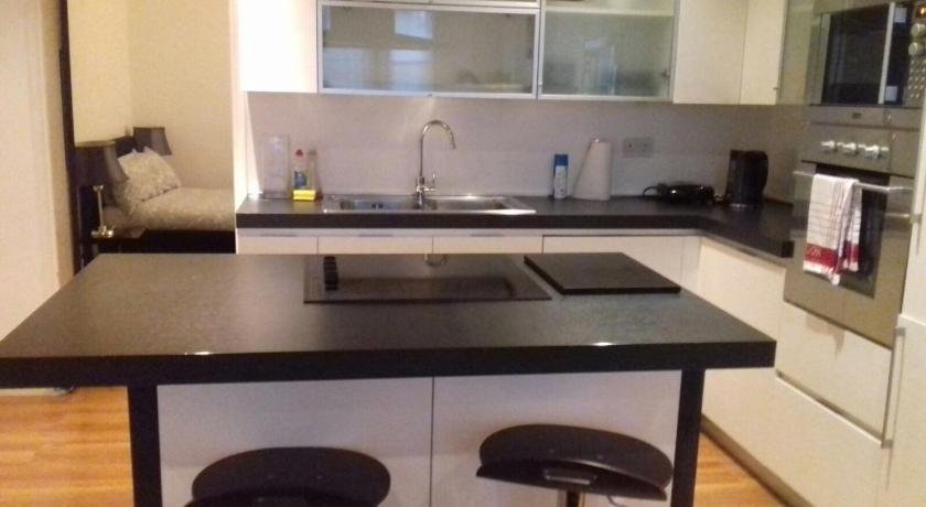 Stylish 1 bed in Earls Court