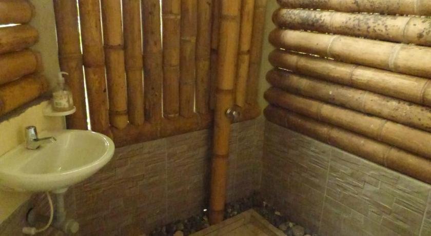 Ave de Montana Cabanas