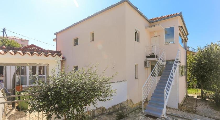 Casa Zorana-Alba Apartments